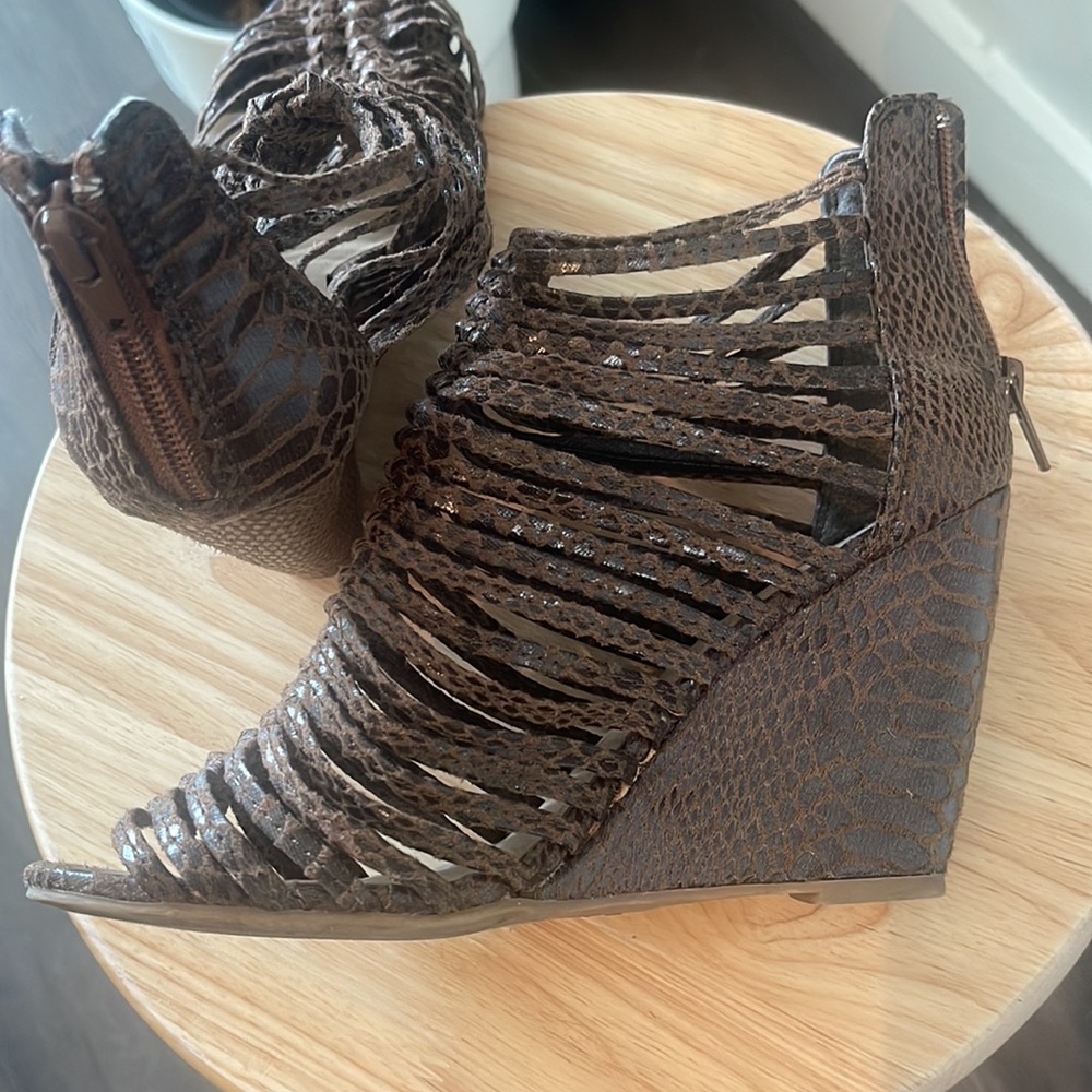 Nine West Wedge sandals